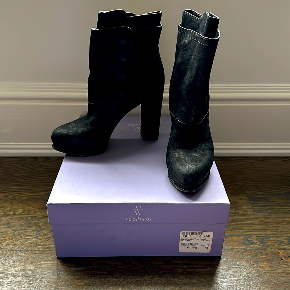 Vera Wang Marilyn Black Boots size 9